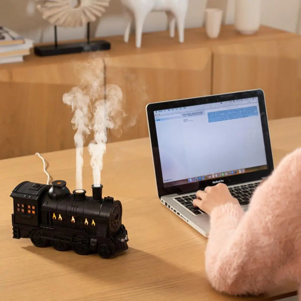 Retro Nawilżacz Powietrza w Kształcie Pociągu z Pilotem - Ultradźwiękowy Dyfuzor Olejków 300ml